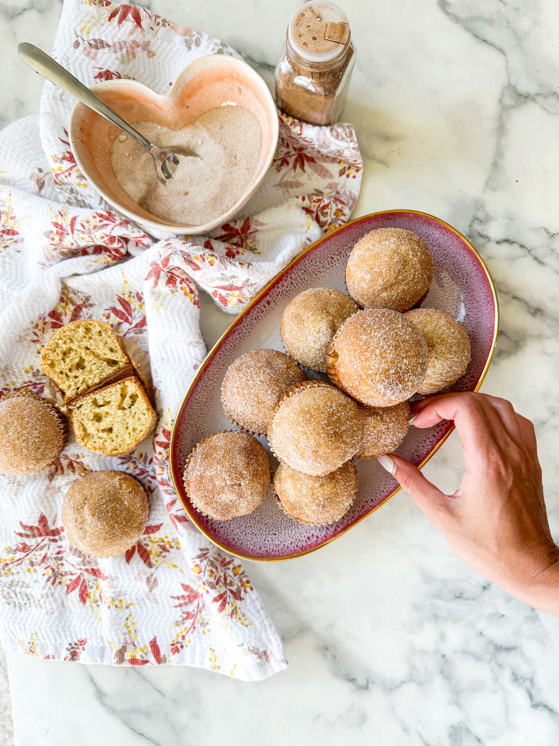 Easy Cinnamon Donut Muffins