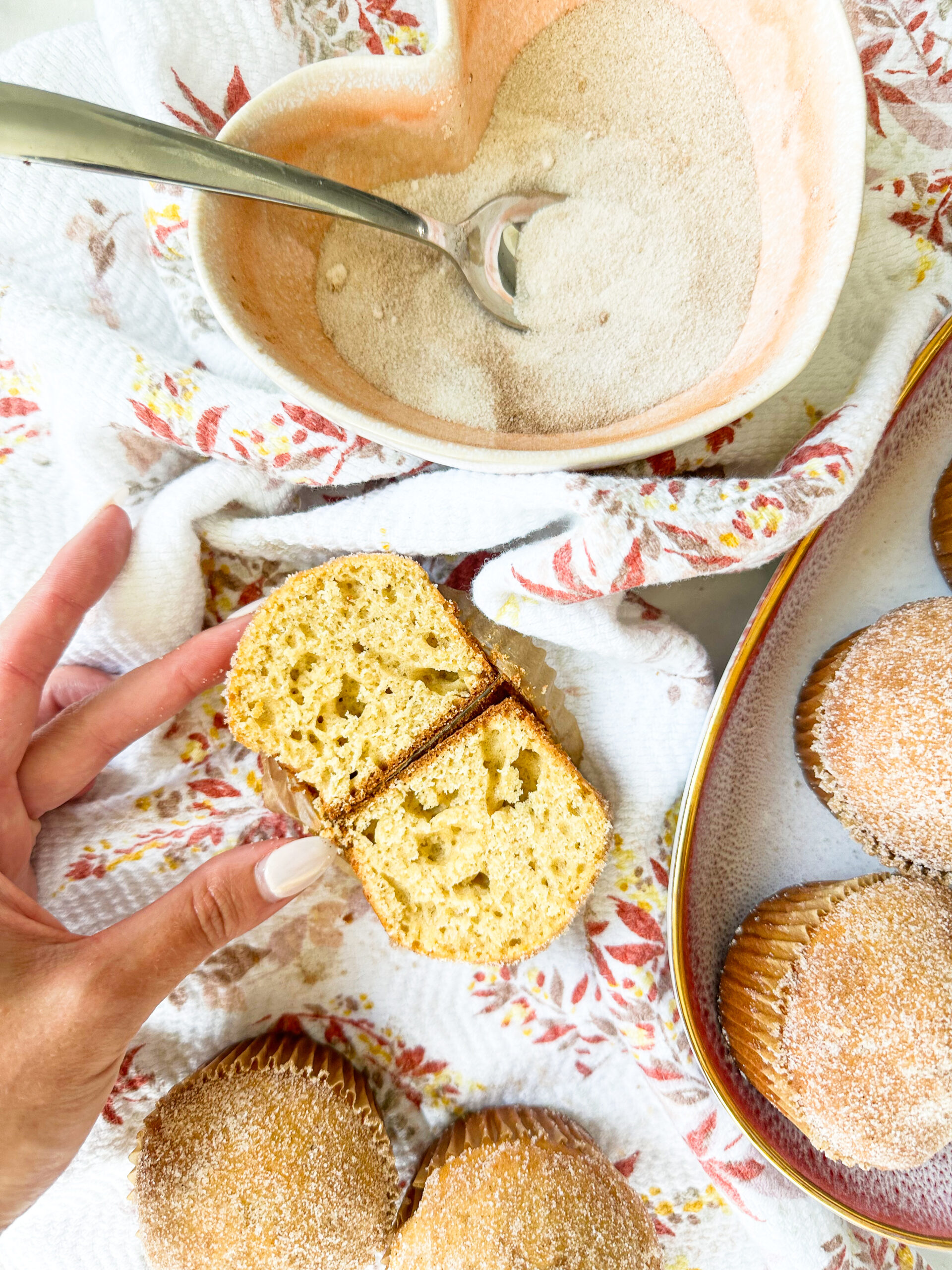 Easy Cinnamon Donut Muffins
