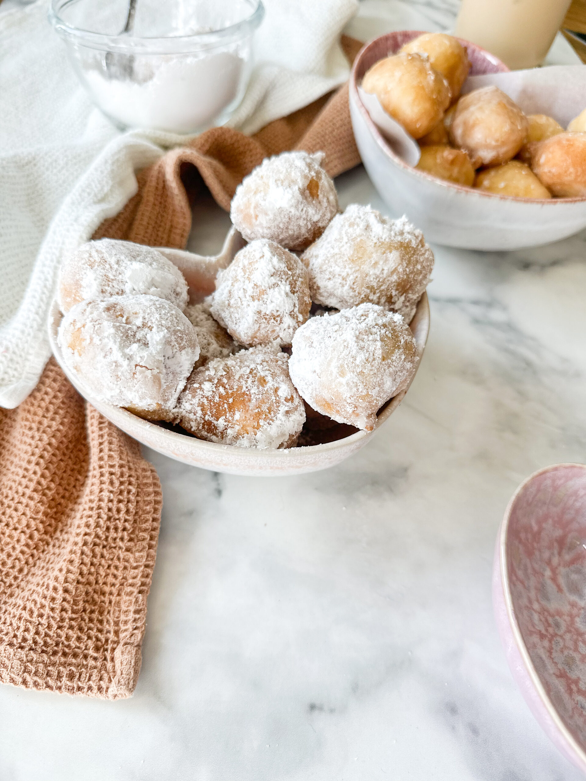 Donut Holes (Glazed or Powdered)