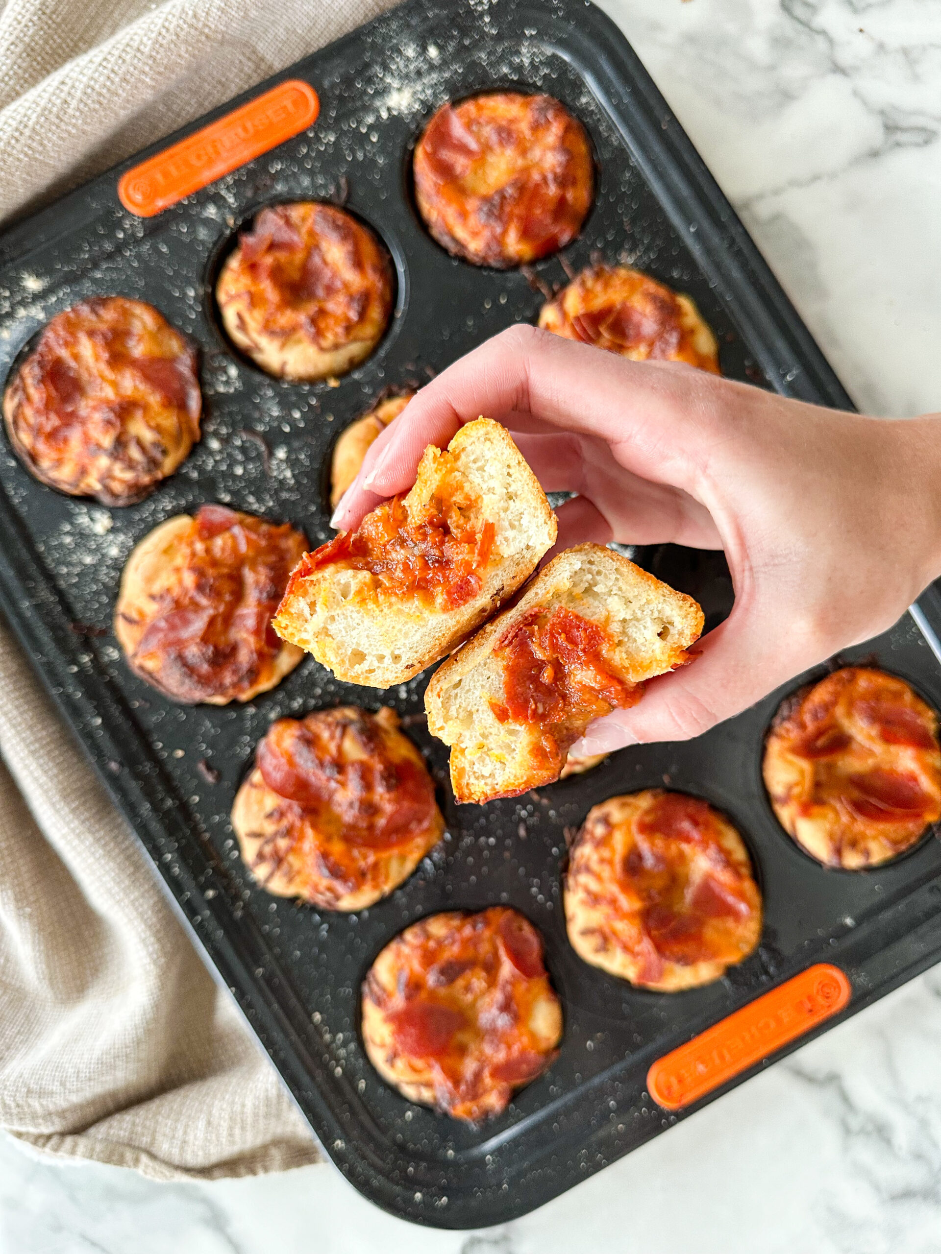 Easy Pepperoni Pizza Cups