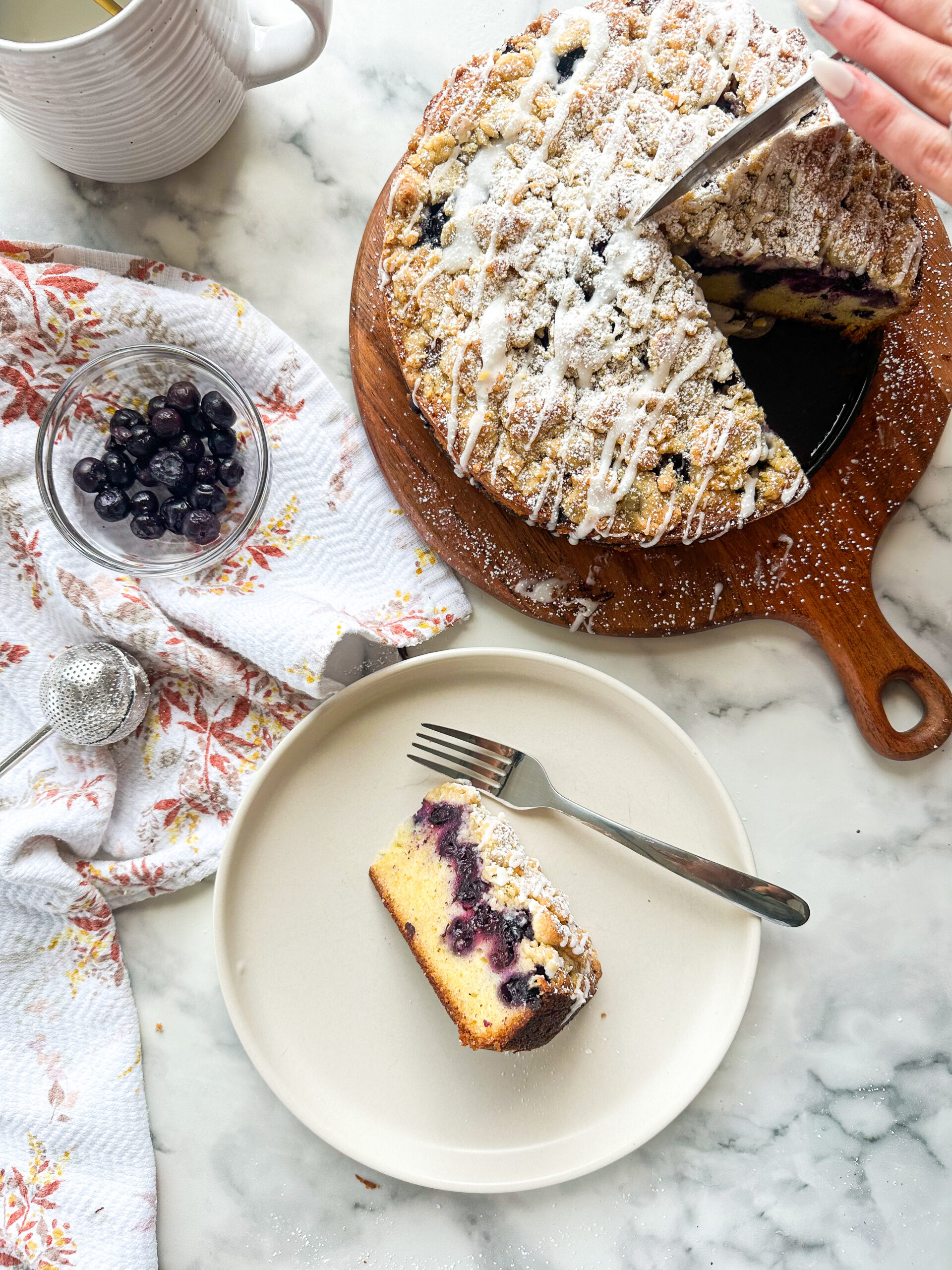 Easy Blueberry Crumb Cake
