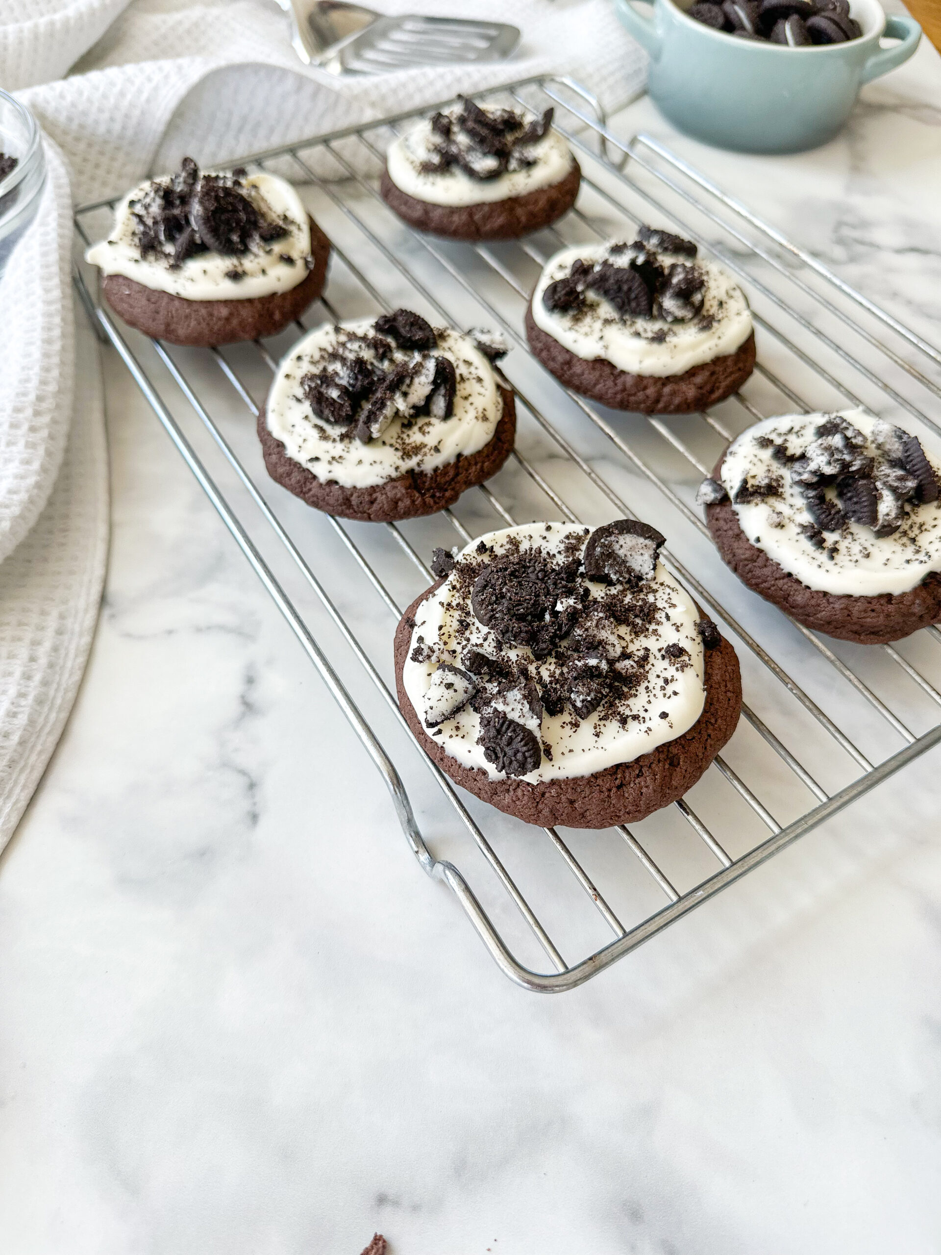 Frosted Oreo Cookies