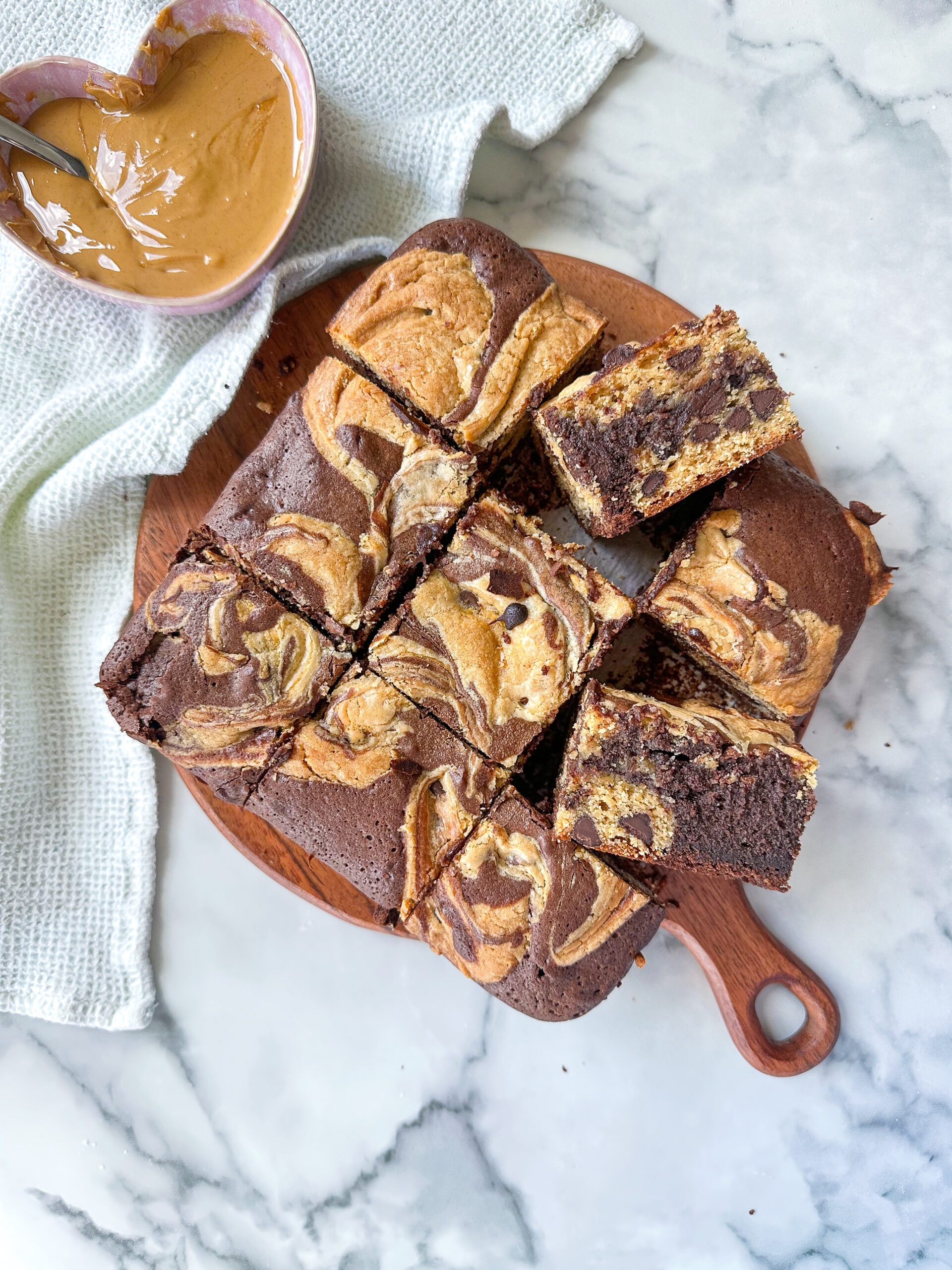Peanut Butter Brookies (Cookie Brownies)