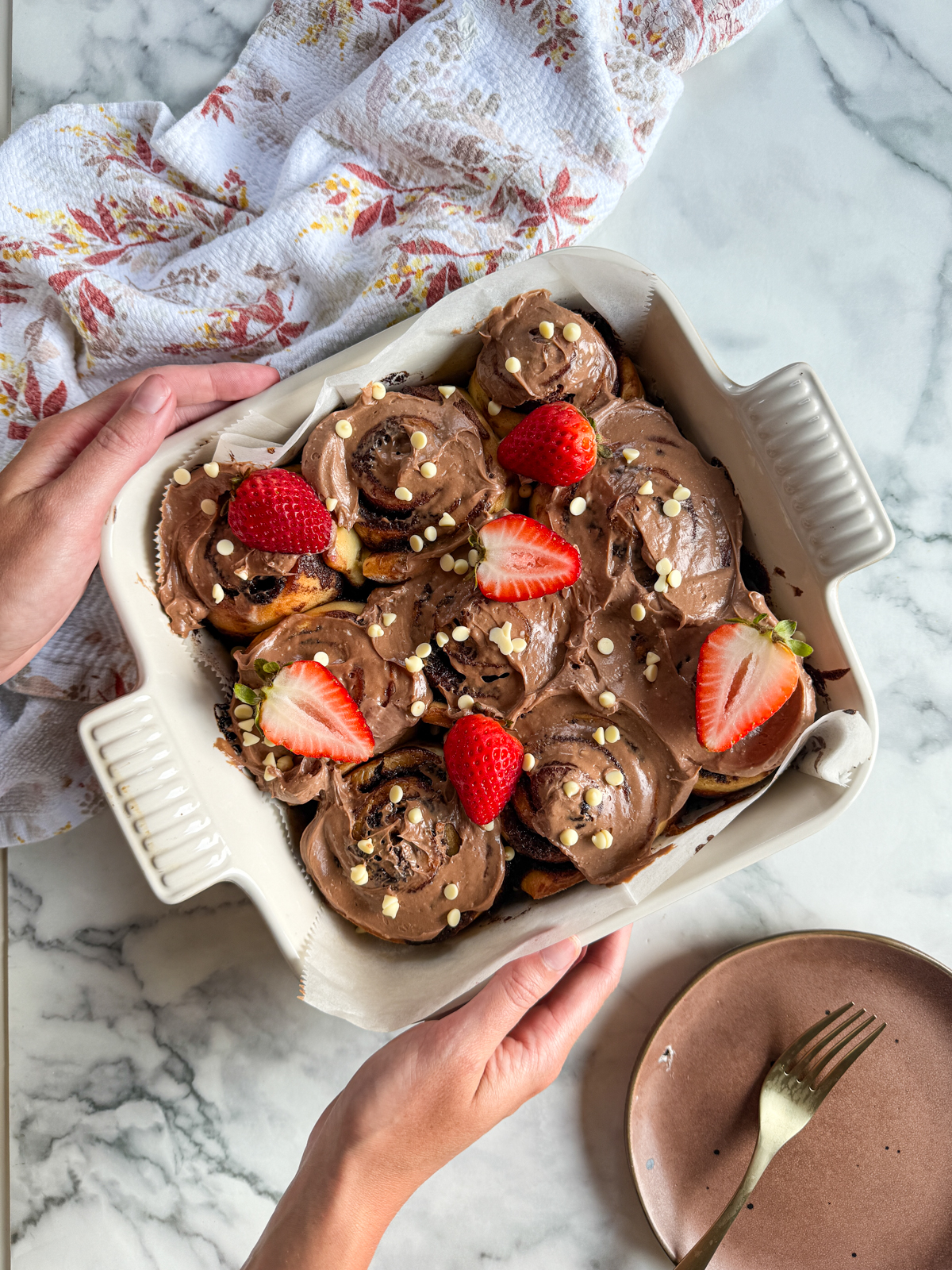 Fluffy Nutella Cinnamon Rolls