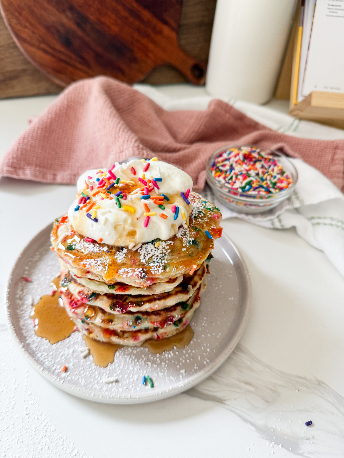 Easy Funfetti Pancakes