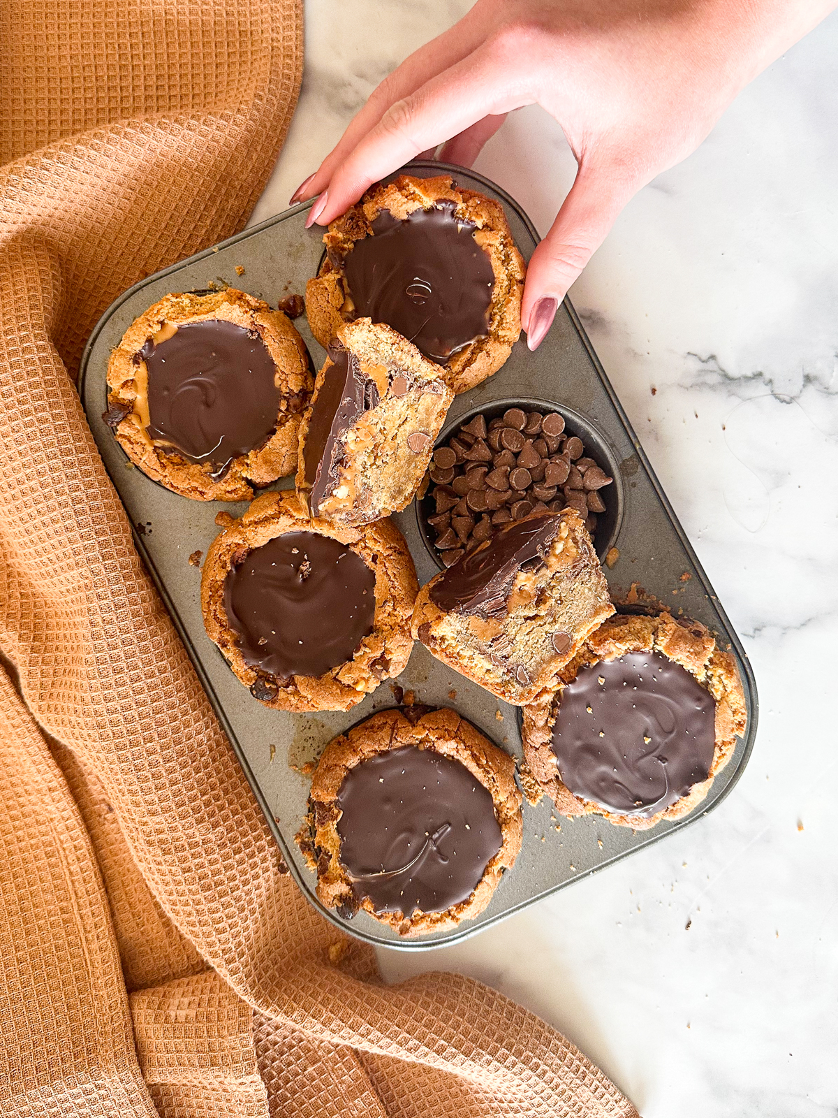 Peanut Butter and Chocolate Cookie Cups