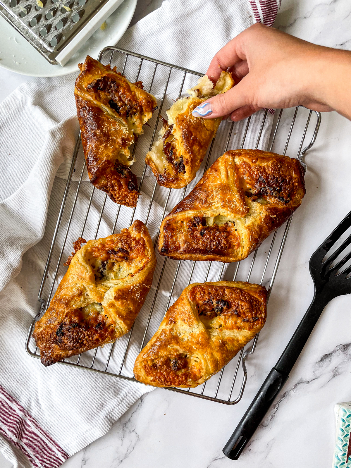 French Onion & Cheddar Puff Pastry Twists