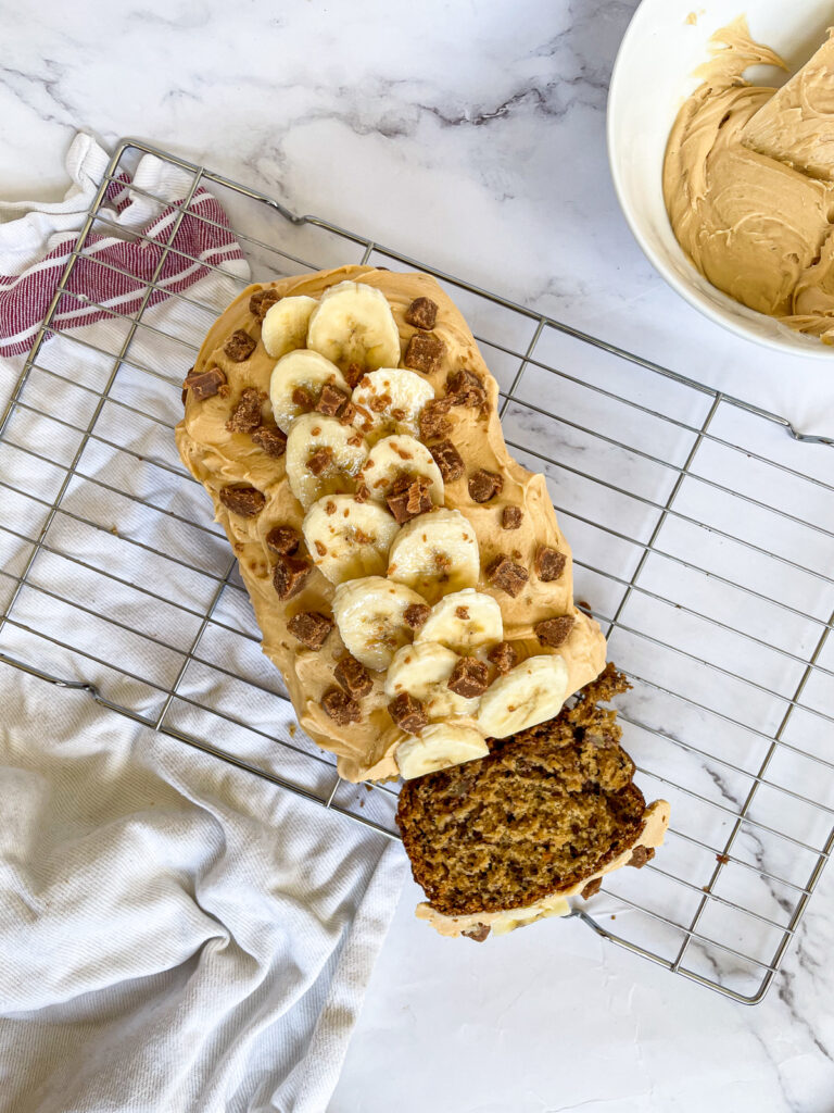 Bannoffee Loaf Cake with Fudge Pieces
