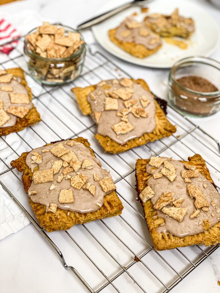 Cinnamon Roll Pop Tarts - With Cinnamon Cereal Topping