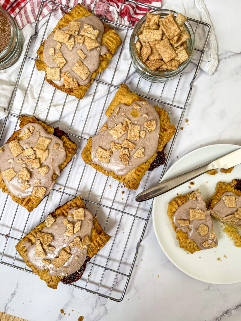Cinnamon Roll Pop Tarts - With Cinnamon Cereal Topping
