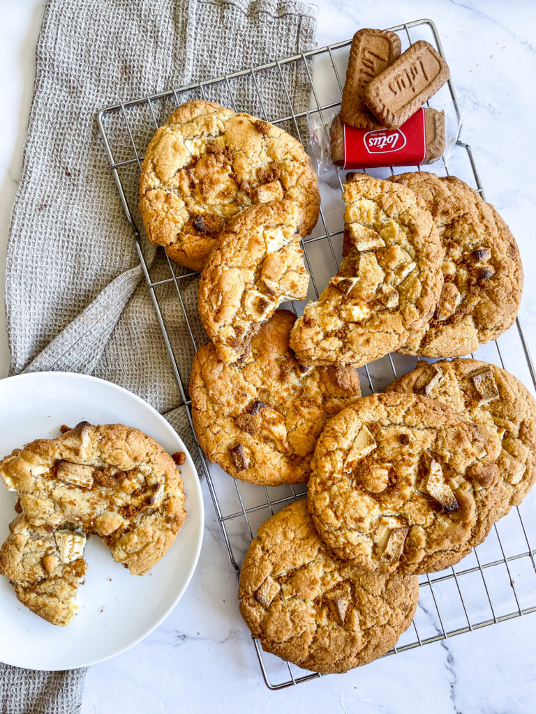 Biscoff Stuffed White Chocolate Cookies