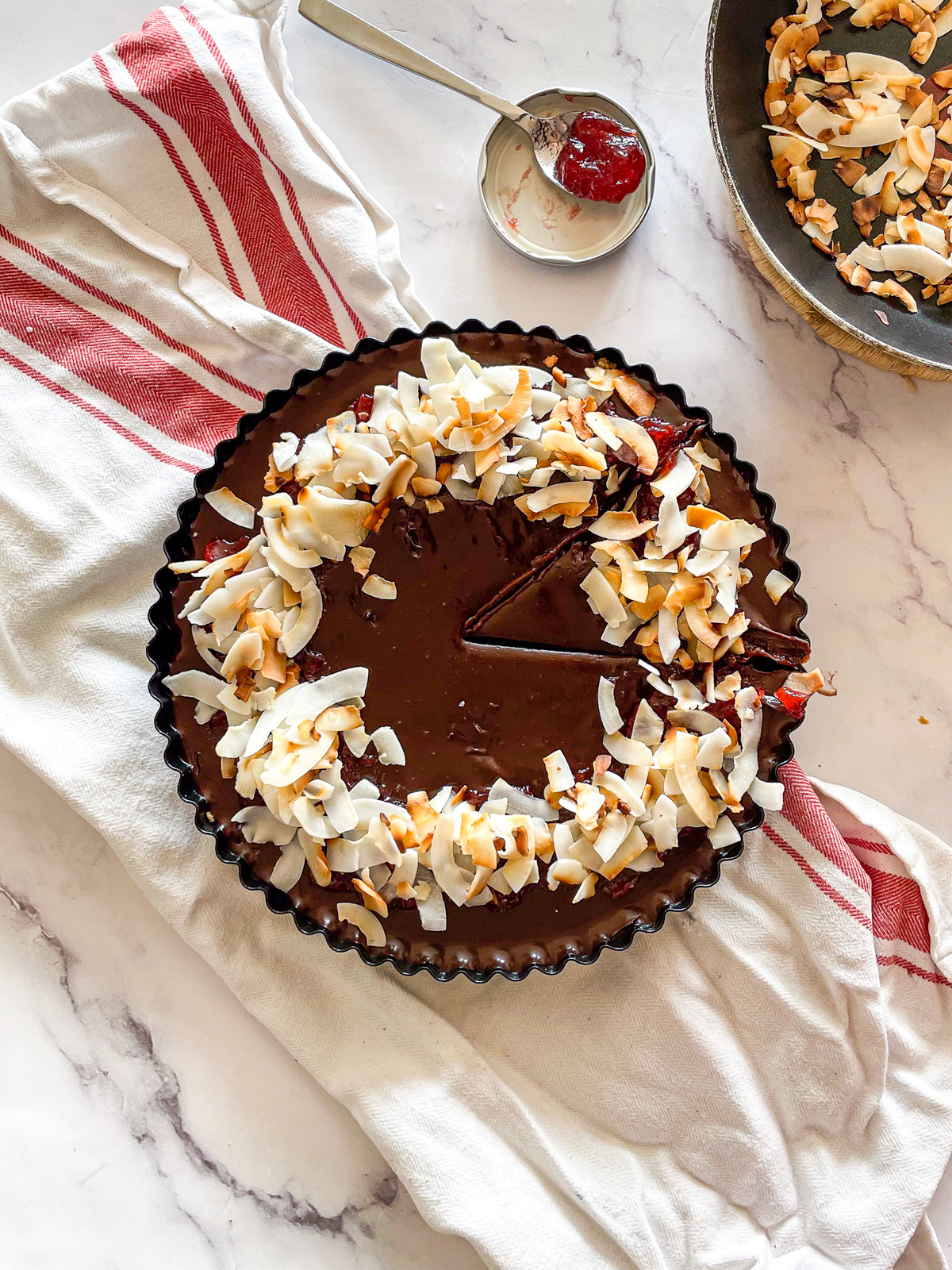 Vegan No-Bake Chocolate and Coconut Tart