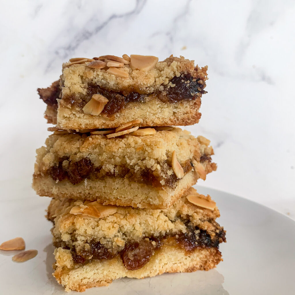 Very Berry Crumble Bars