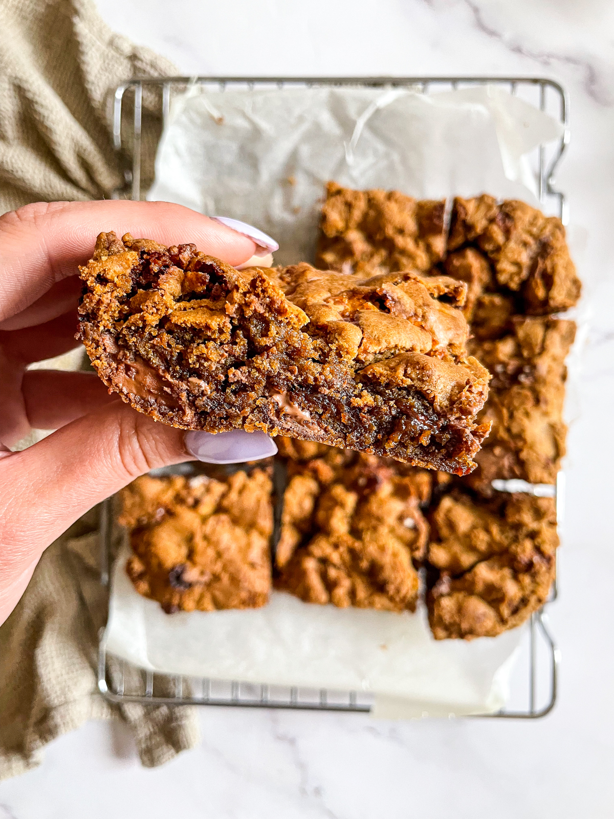 Gooey Chocolate and Honeycomb Cookie Bars
