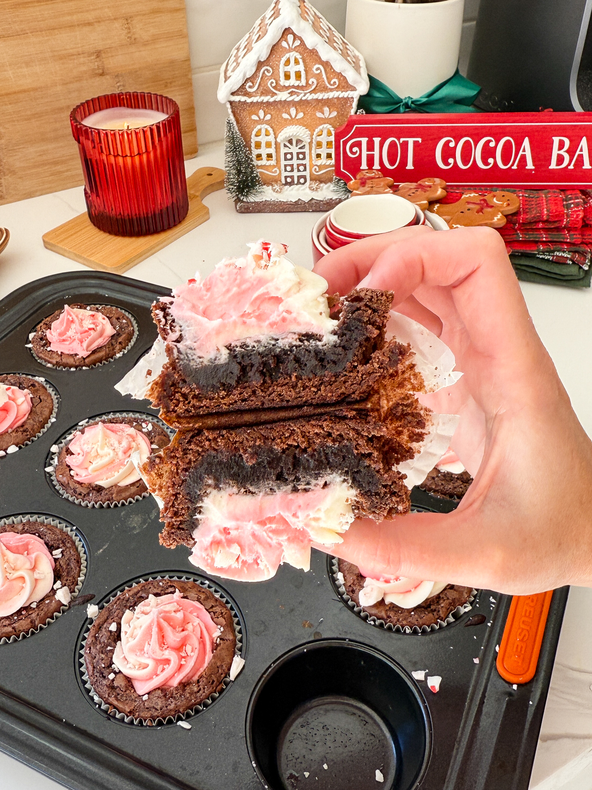 Candy Cane Brownie Cups