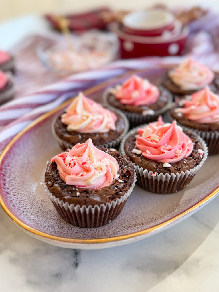 Candy Cane Brownie Cups